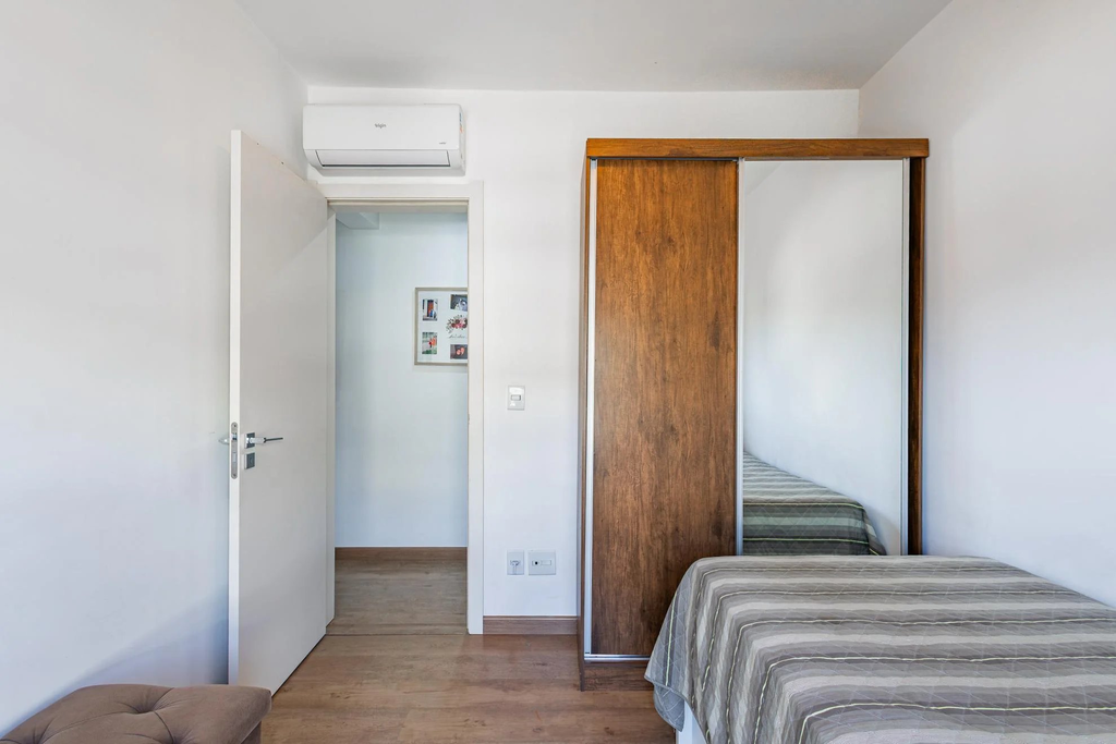 Apartamento para venda no bairro Menino Deus em Porto Alegre