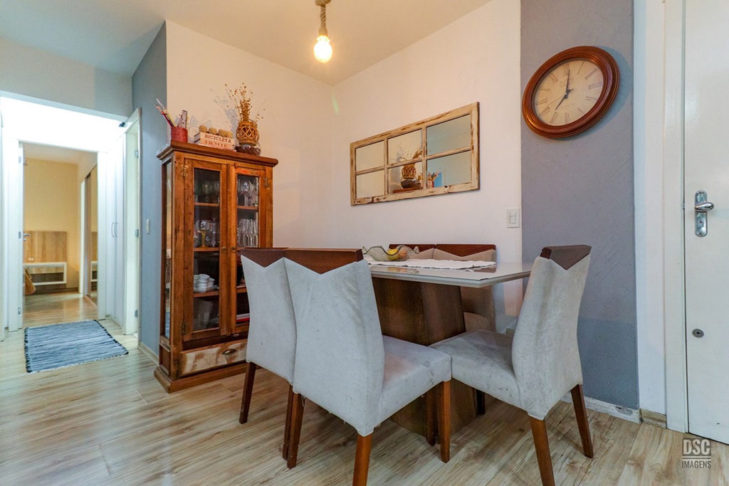 Apartamento para venda no bairro Vila Ipiranga em Porto Alegre