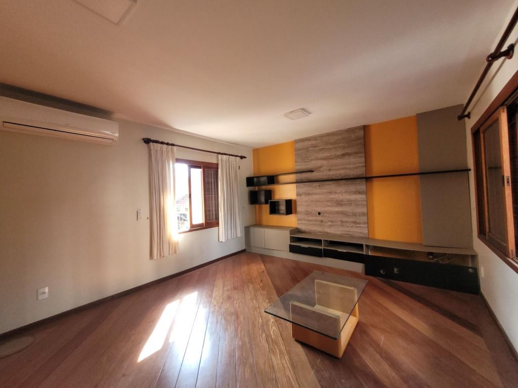 Casa para venda no bairro Petrópolis em Porto Alegre