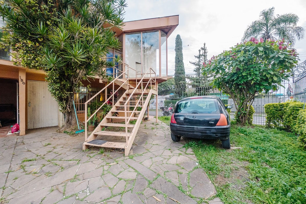 Casa para venda no bairro Centro em Canoas