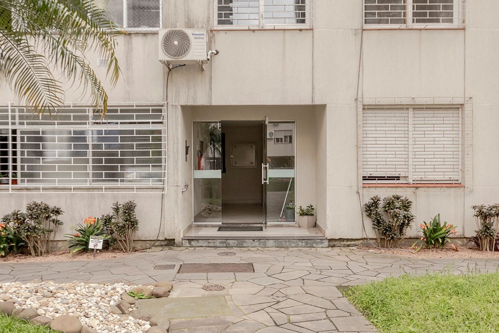 Apartamento para venda no bairro Vila Ipiranga em Porto Alegre