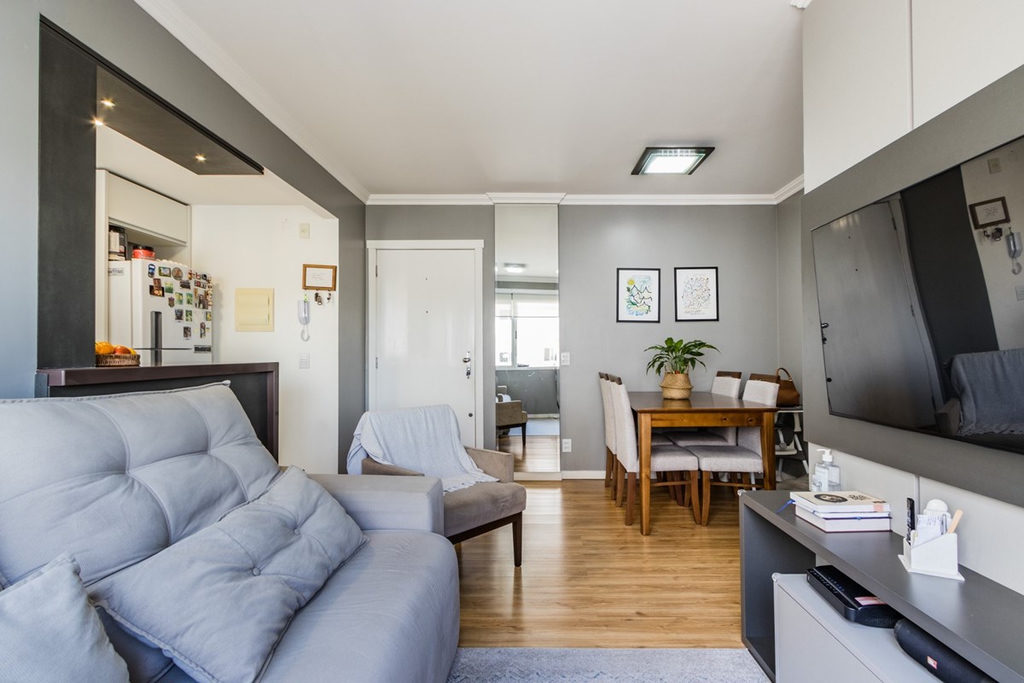 Apartamento para venda no bairro Vila Ipiranga em Porto Alegre
