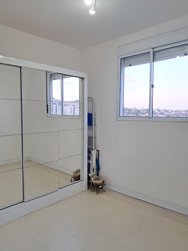 Apartamento para venda no bairro Teresópolis em Porto Alegre