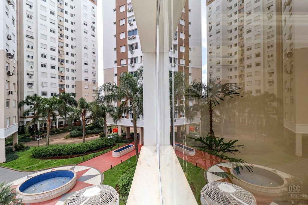 Apartamento para venda no bairro Vila Ipiranga em Porto Alegre