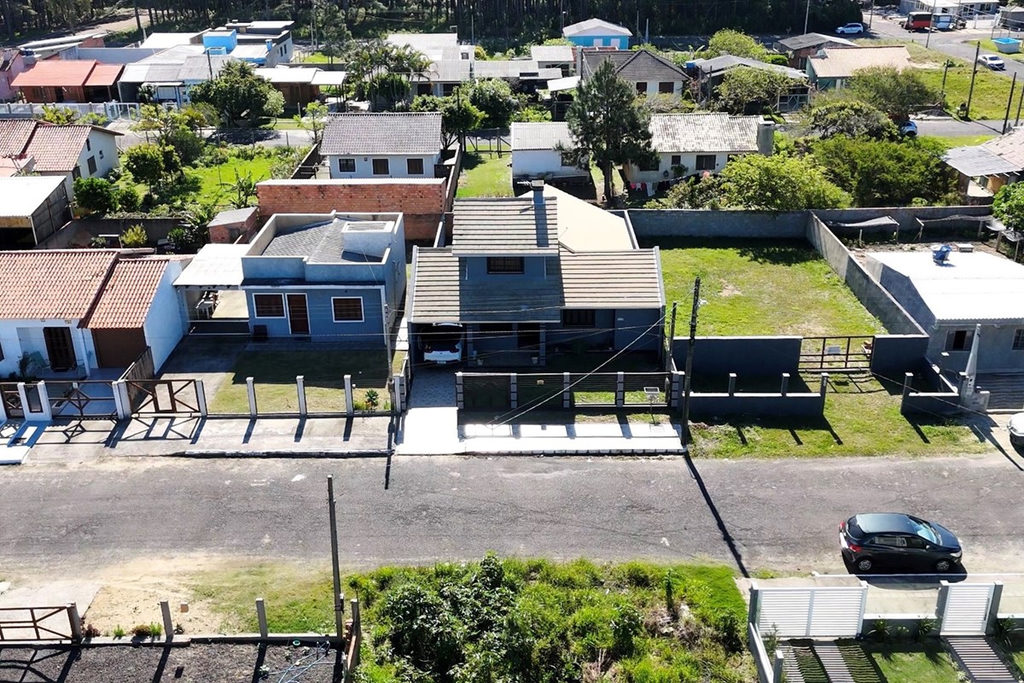 Casa para venda no bairro Capão Novo em Capão da Canoa