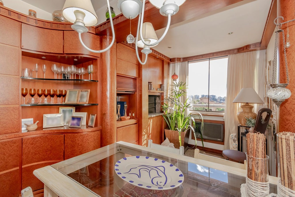 Apartamento para venda no bairro Chácara das Pedras em Porto Alegre