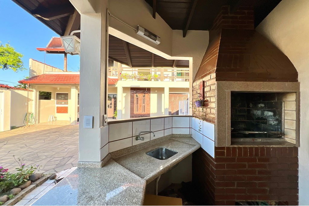 Casa para venda no bairro Harmonia em Canoas