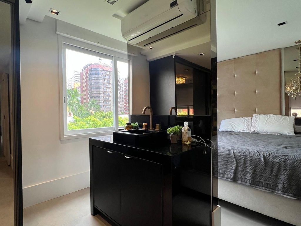 Cobertura Duplex para venda no bairro Mont Serrat em Porto Alegre