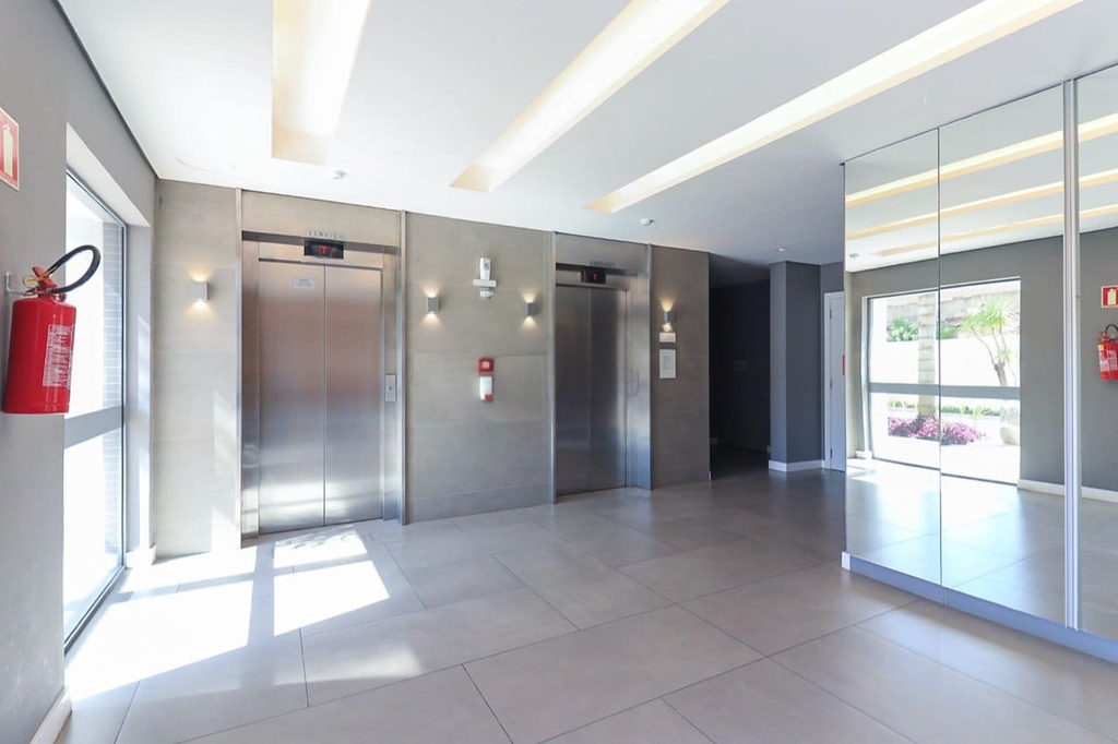 Apartamento para venda no bairro Navegantes em Porto Alegre