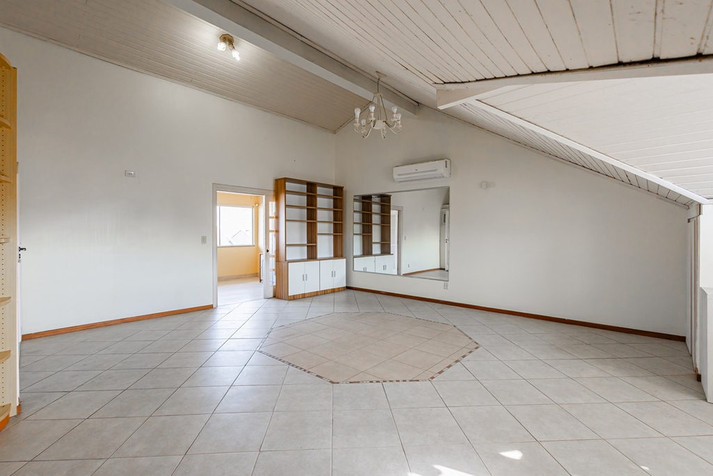 Casa em Condomínio para venda no bairro Sarandi em Porto Alegre