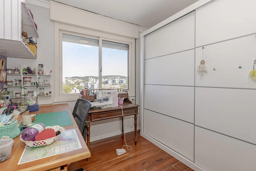 Apartamento para venda no bairro Camaquã em Porto Alegre