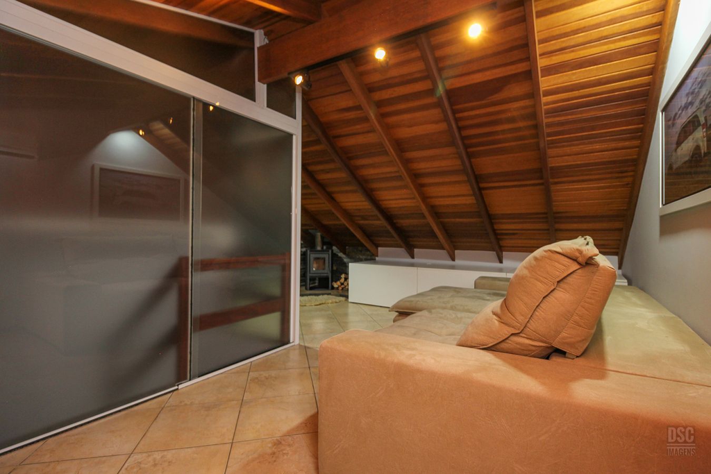 Casa para venda no bairro Hípica em Porto Alegre