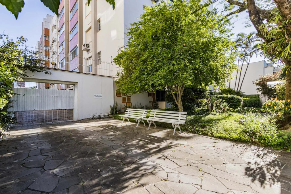 Apartamento para venda no bairro Menino Deus em Porto Alegre
