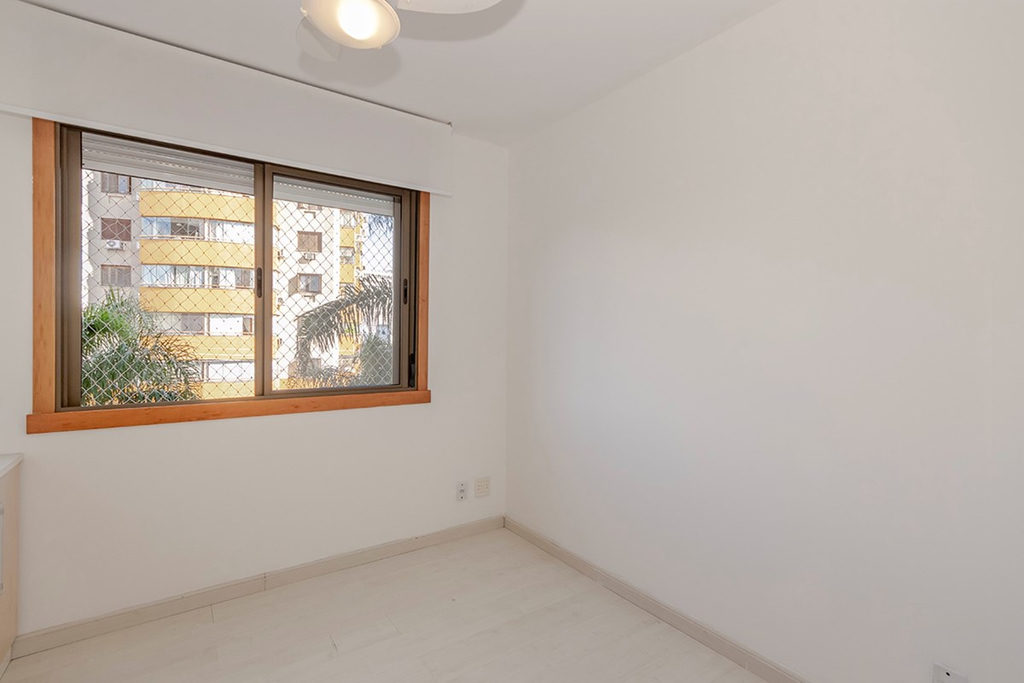Apartamento para venda no bairro Santa Cecília em Porto Alegre