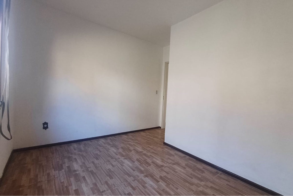 Apartamento para venda no bairro Vila Jardim em Porto Alegre