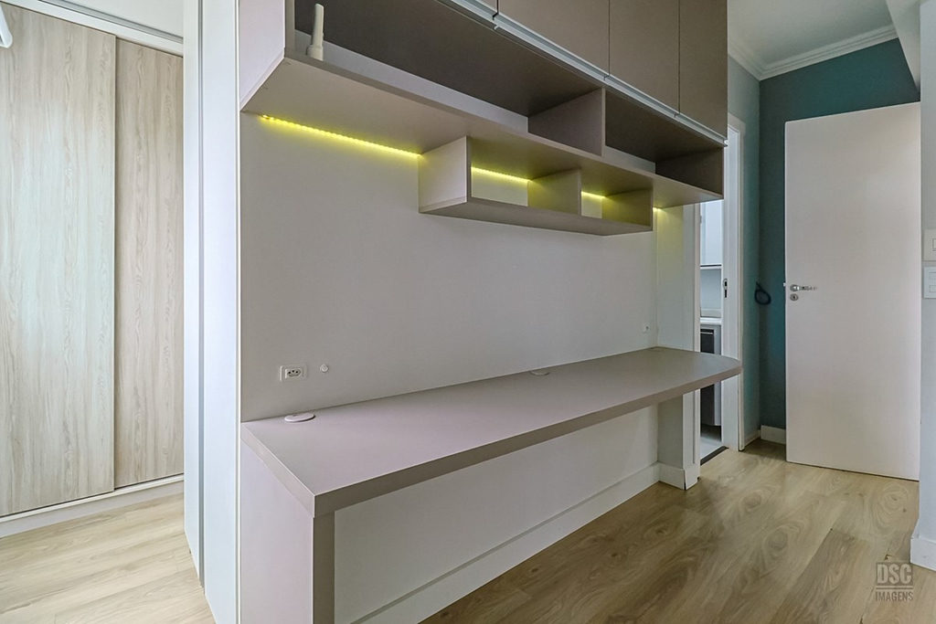 Apartamento para venda no bairro Vila Ipiranga em Porto Alegre