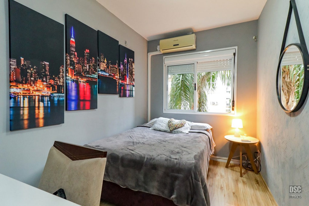 Apartamento para venda no bairro Vila Ipiranga em Porto Alegre