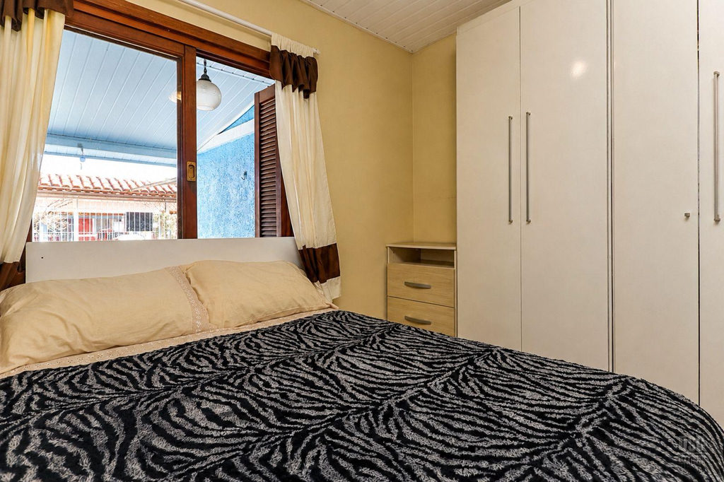 Casa para venda no bairro Hípica em Porto Alegre