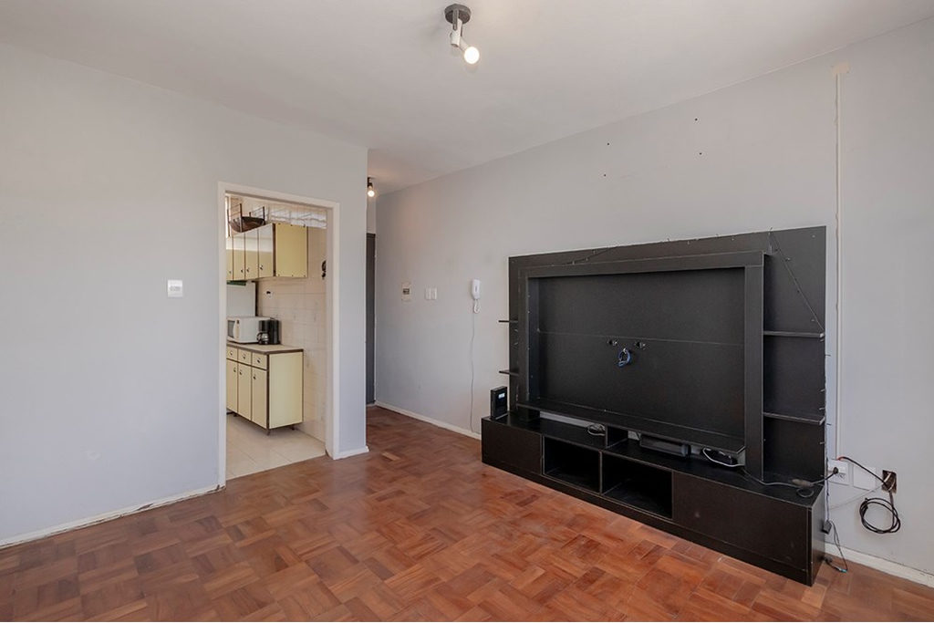 Apartamento para venda no bairro Medianeira em Porto Alegre