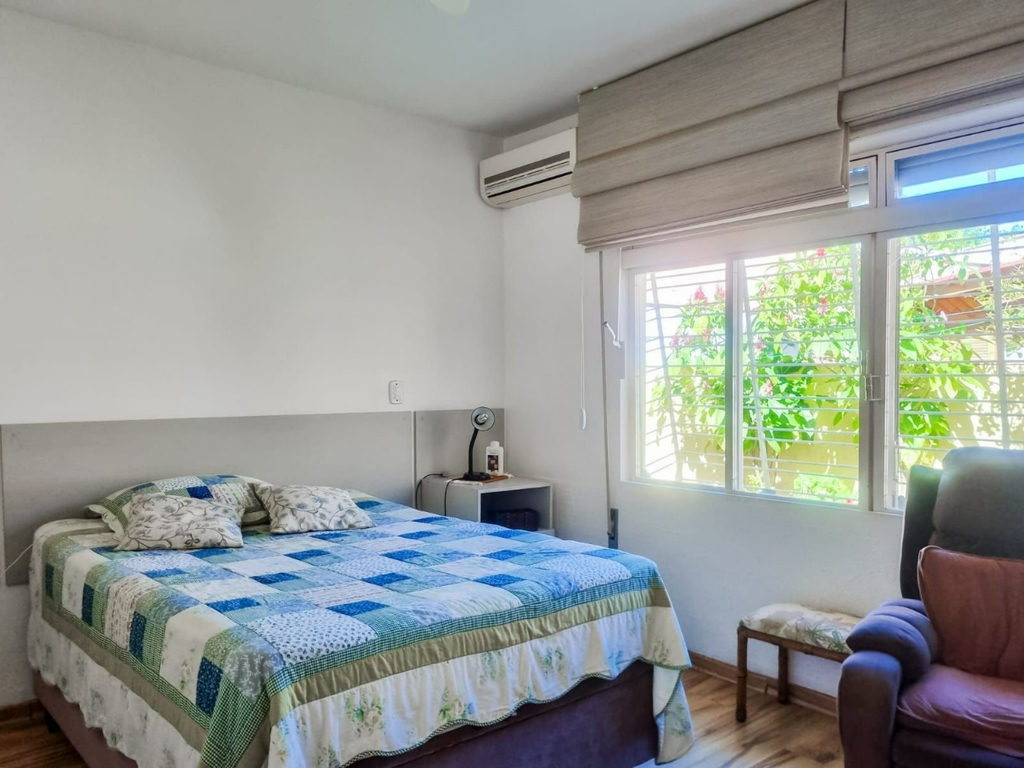 Casa para venda no bairro Teresópolis em Porto Alegre
