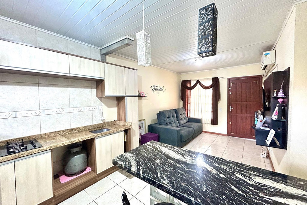 Casa para venda no bairro Jardim Betânia em Cachoeirinha