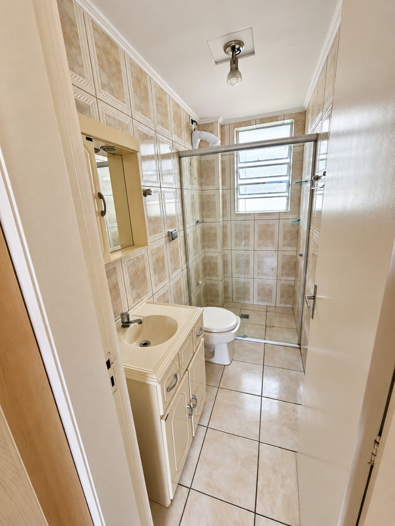 Apartamento para venda no bairro Vila Ipiranga em Porto Alegre