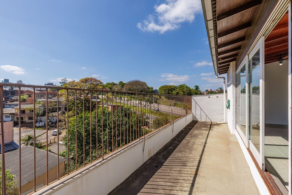 Apartamento para venda no bairro Passo da Areia em Porto Alegre