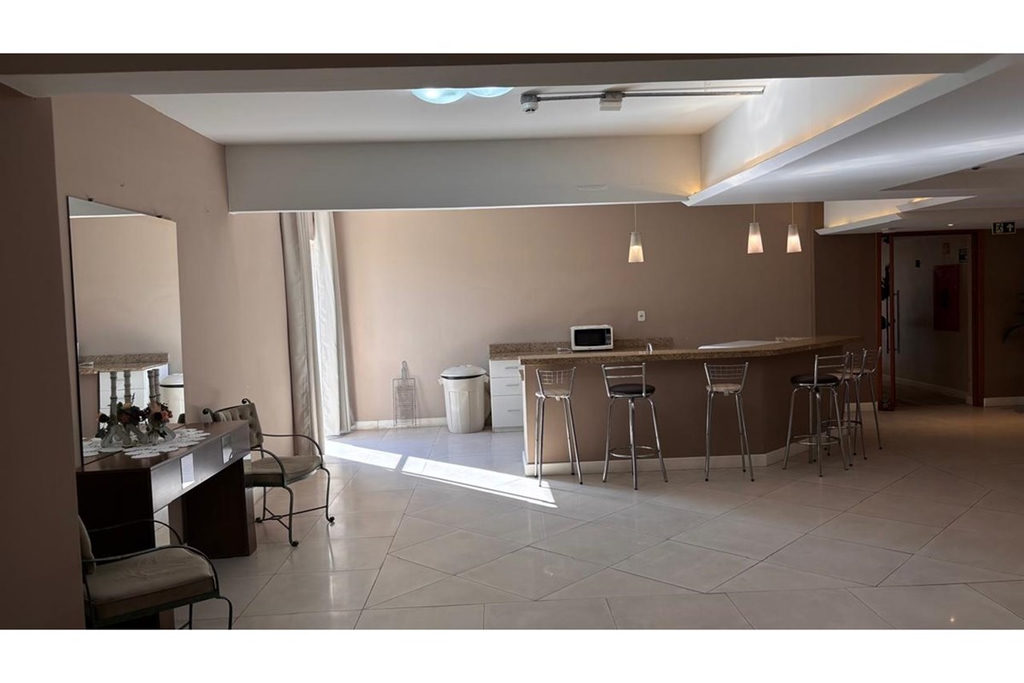 Apartamento para venda no bairro Centro Histórico em Porto Alegre