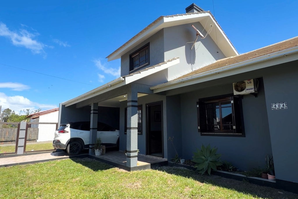 Casa para venda no bairro Capão Novo em Capão da Canoa