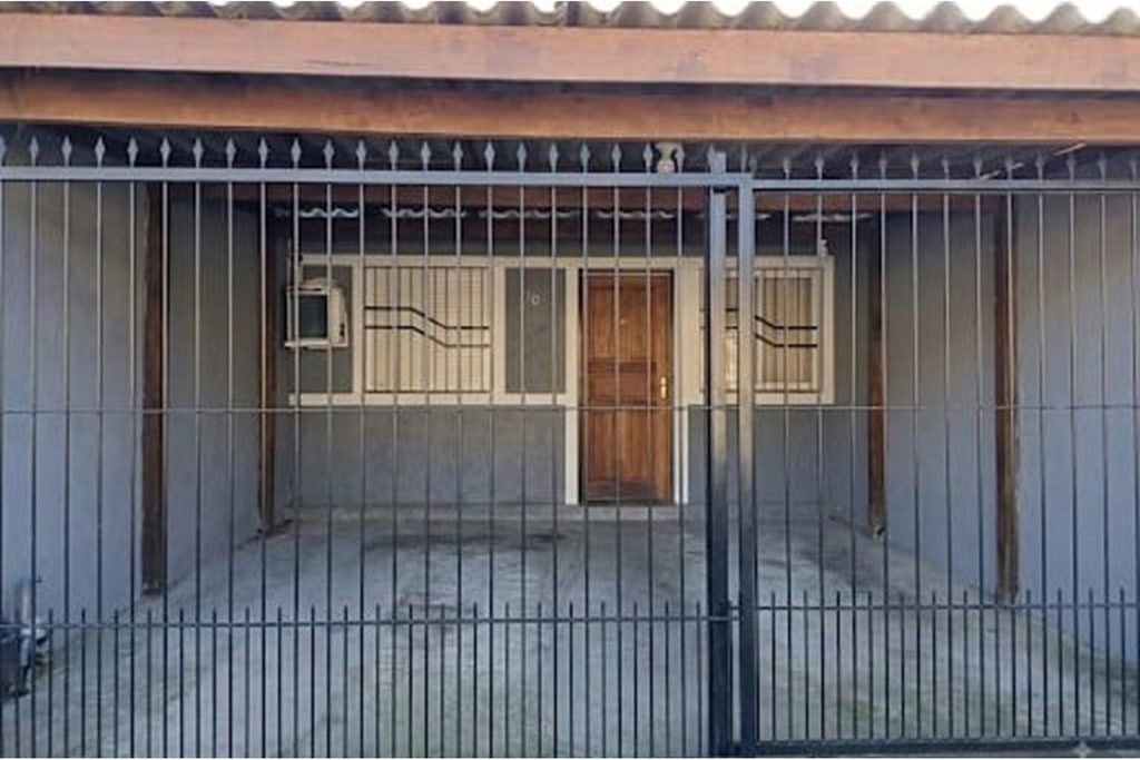 Casa para venda no bairro Sítio Ipiranga em Cachoeirinha