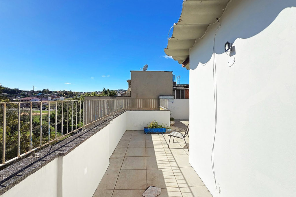 Cobertura Duplex para venda no bairro Nonoai em Porto Alegre