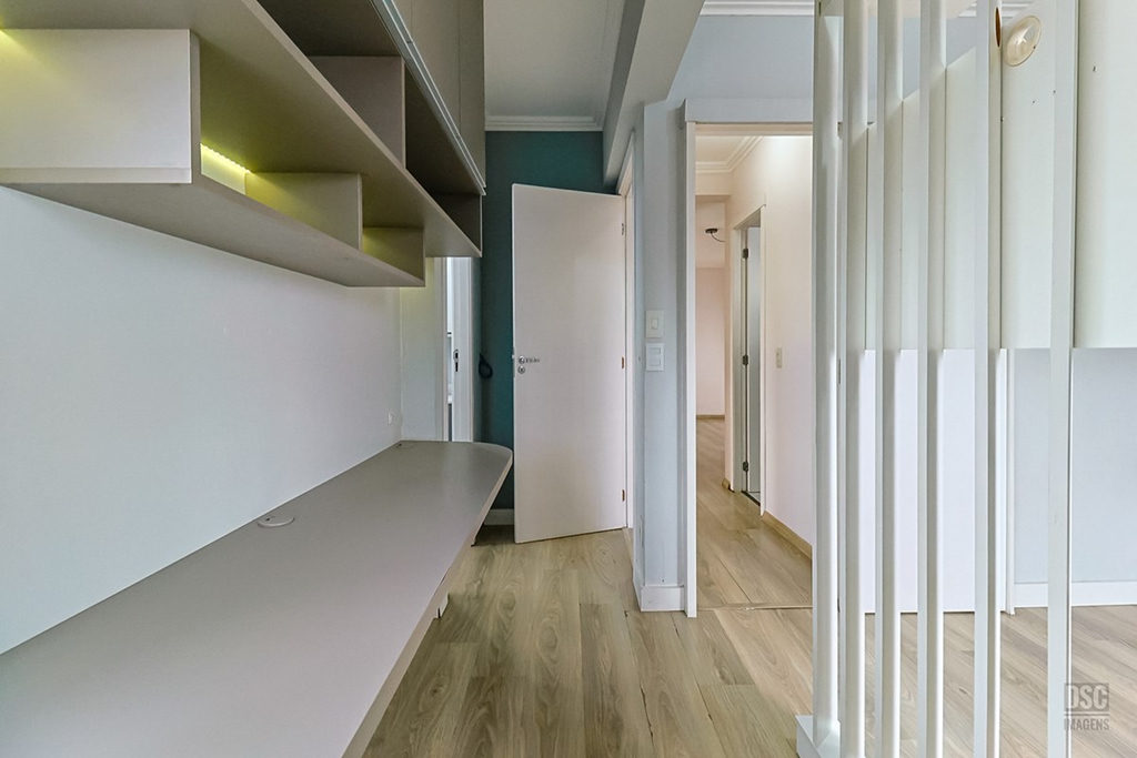 Apartamento para venda no bairro Vila Ipiranga em Porto Alegre