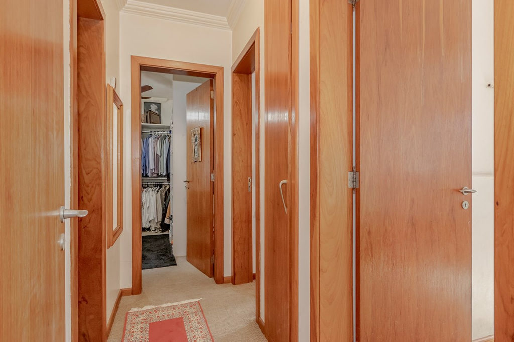 Apartamento para venda no bairro Chácara das Pedras em Porto Alegre
