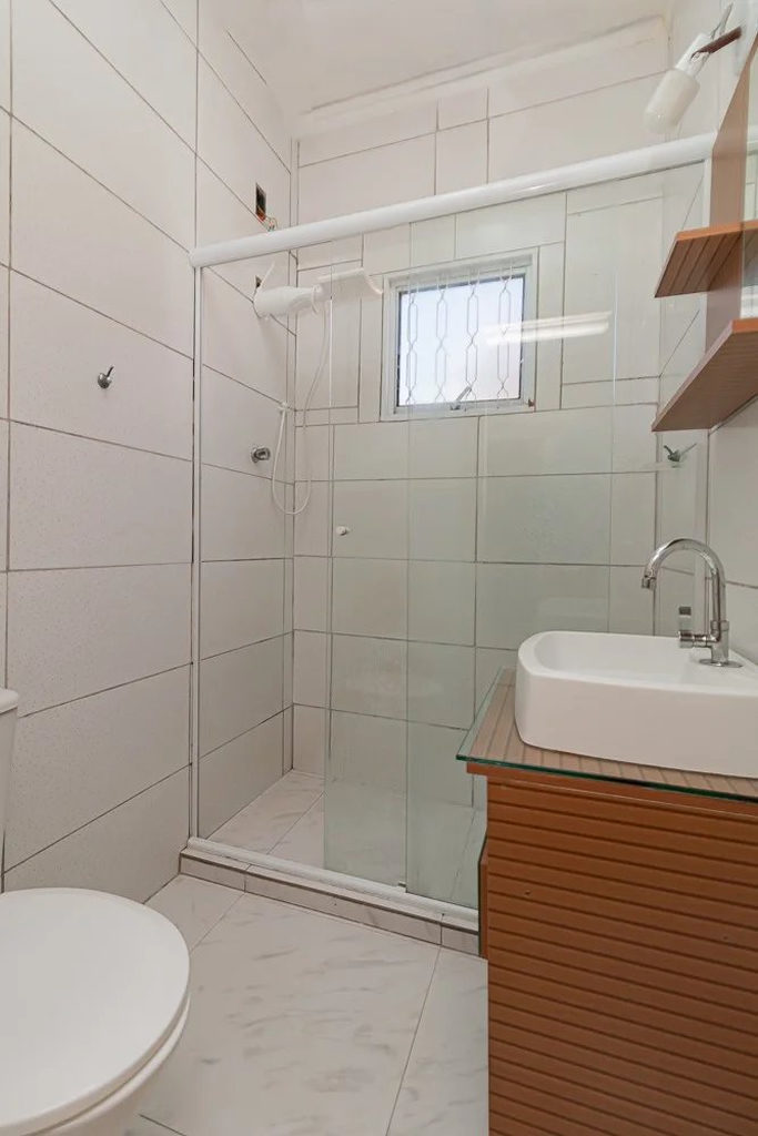 Casa para venda no bairro Jardim Itu Sabará em Porto Alegre