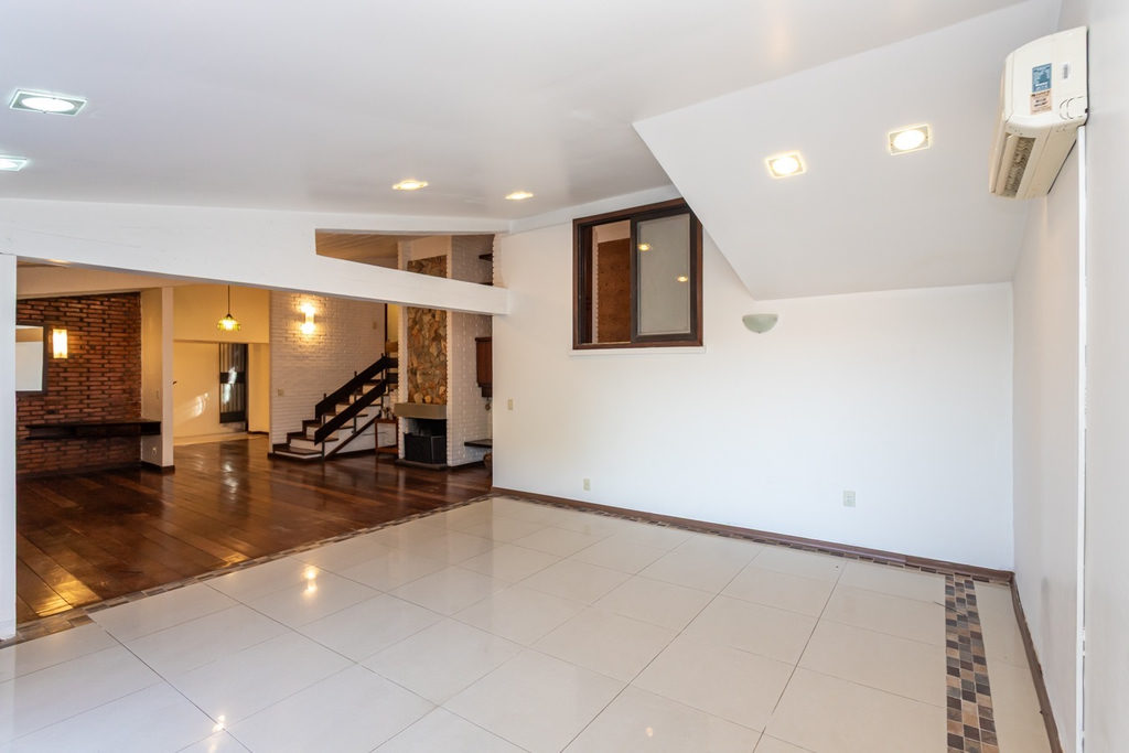 Casa para venda no bairro Boa Vista em Porto Alegre