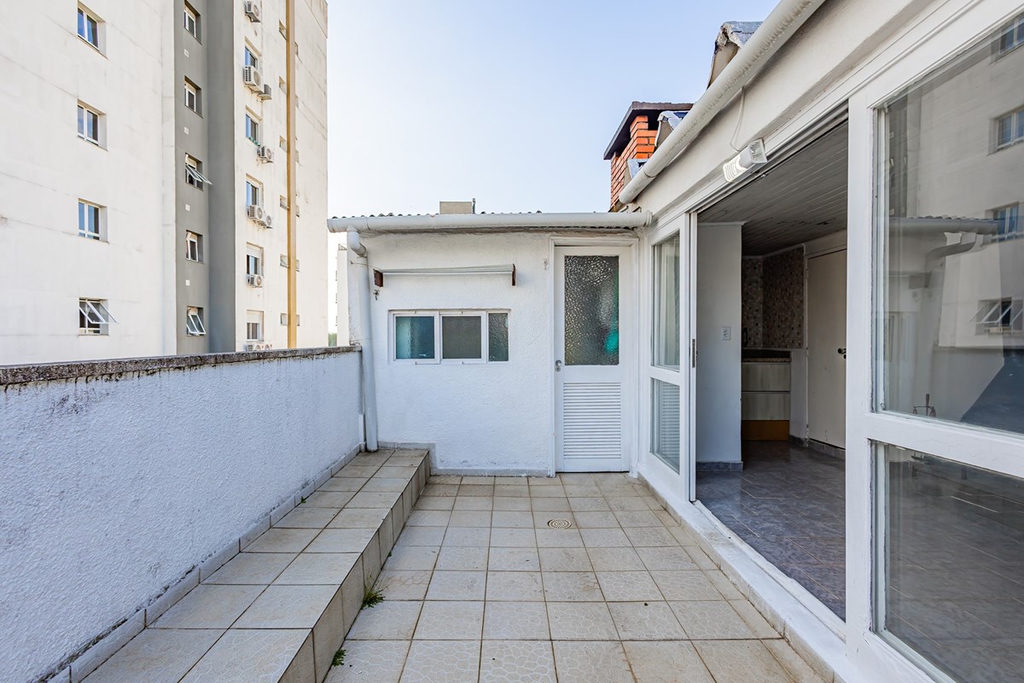 Cobertura Duplex para venda no bairro Passo da Areia em Porto Alegre
