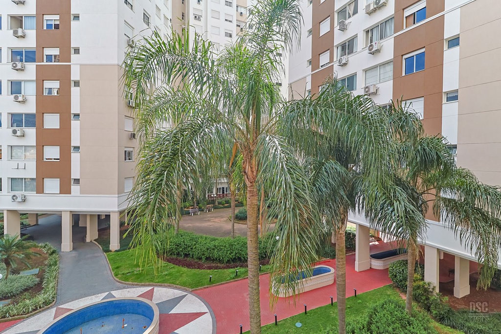Apartamento para venda no bairro Vila Ipiranga em Porto Alegre