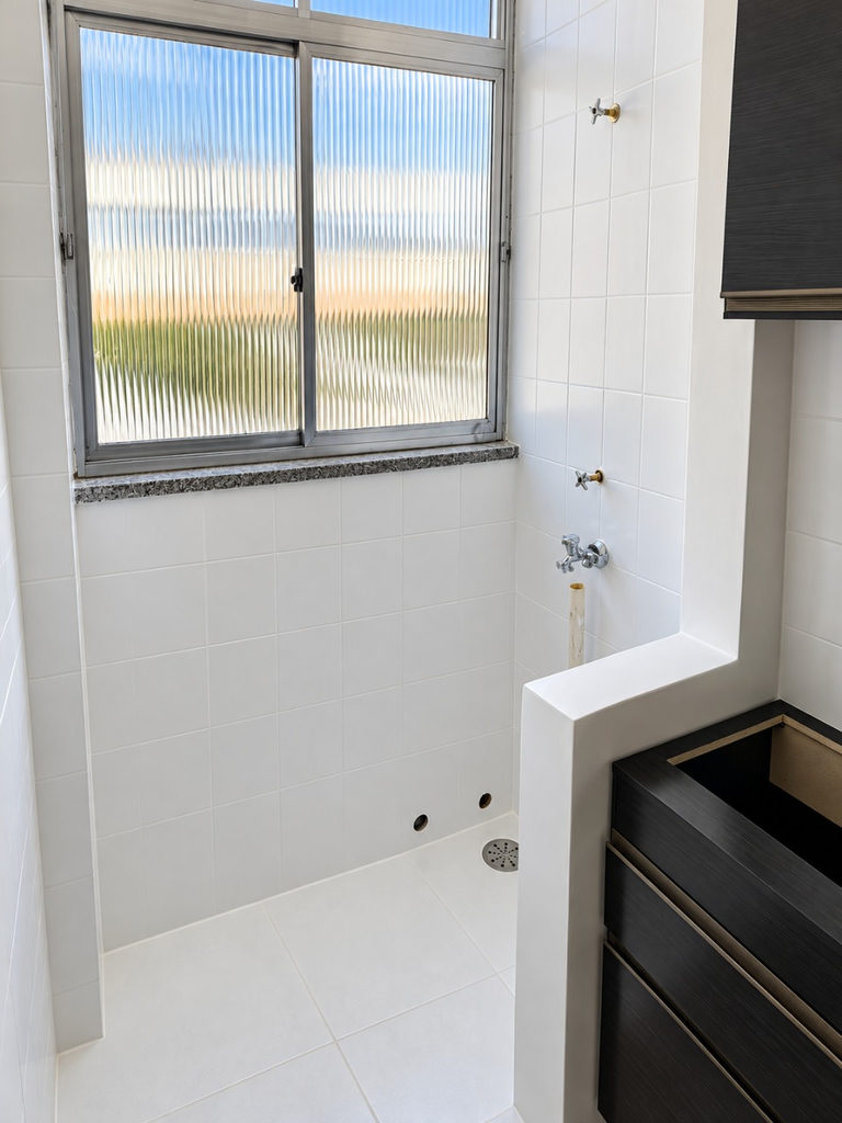 Apartamento para venda no bairro Vila Ipiranga em Porto Alegre
