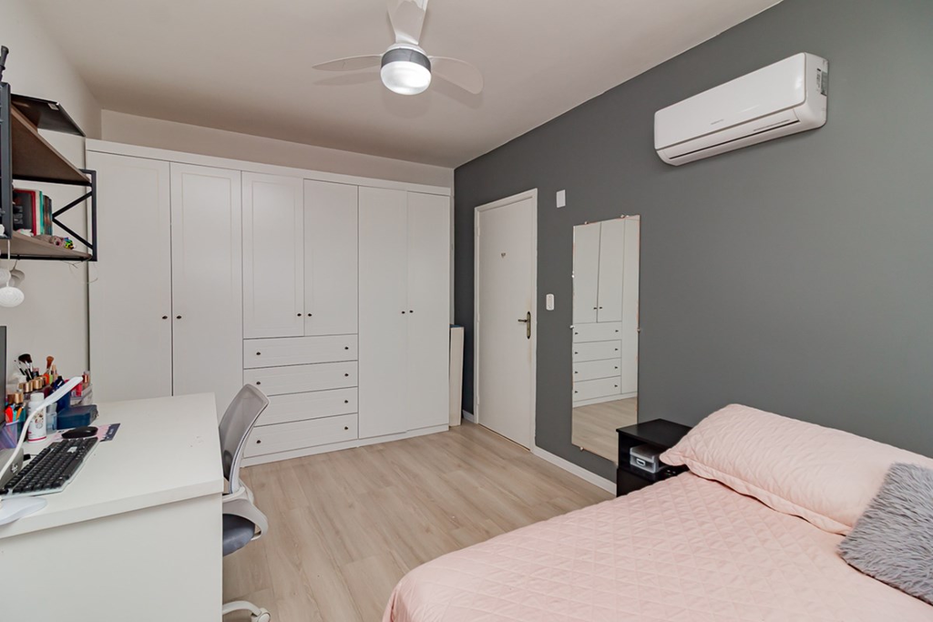 Apartamento para venda no bairro Centro Histórico em Porto Alegre