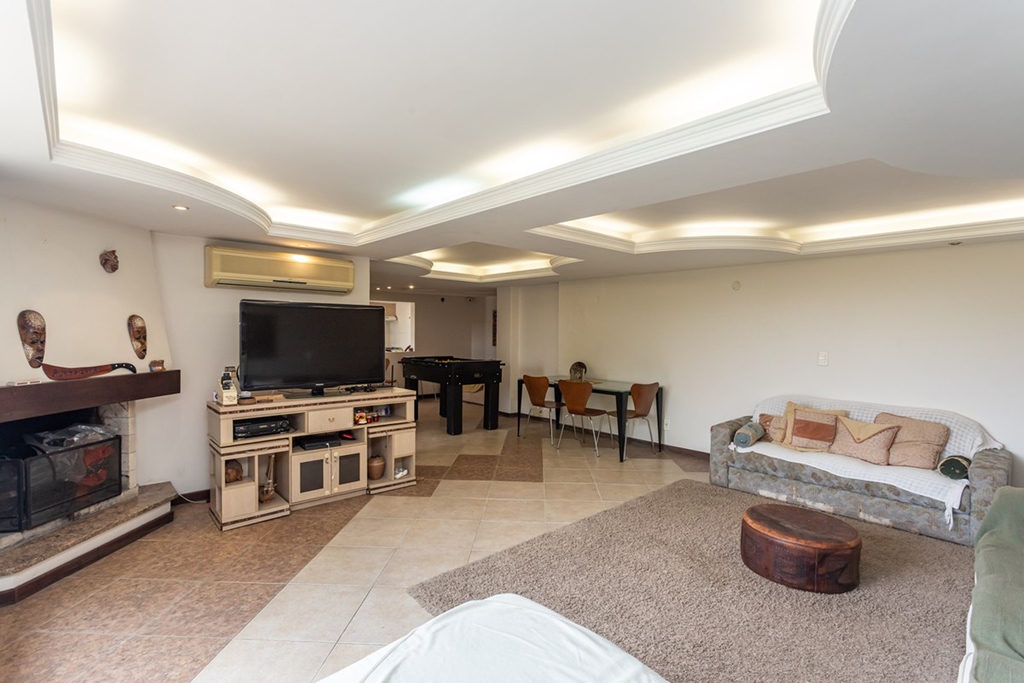 Casa para venda no bairro Teresópolis em Porto Alegre