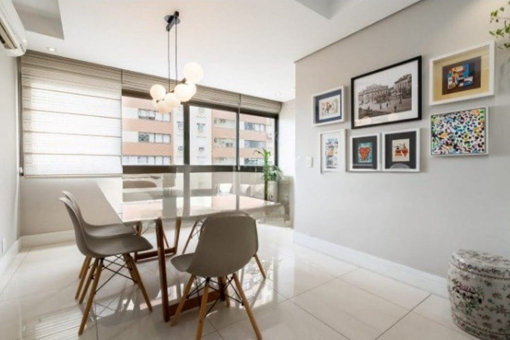 Apartamento para venda no bairro Vila Ipiranga em Porto Alegre
