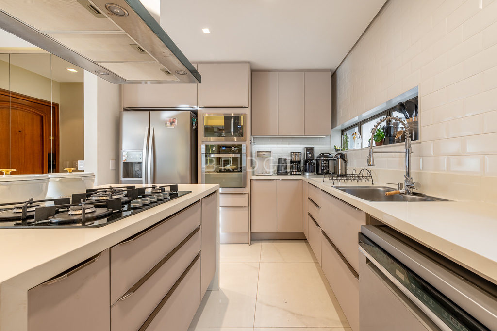 Cobertura Duplex para venda no bairro Mont Serrat em Porto Alegre
