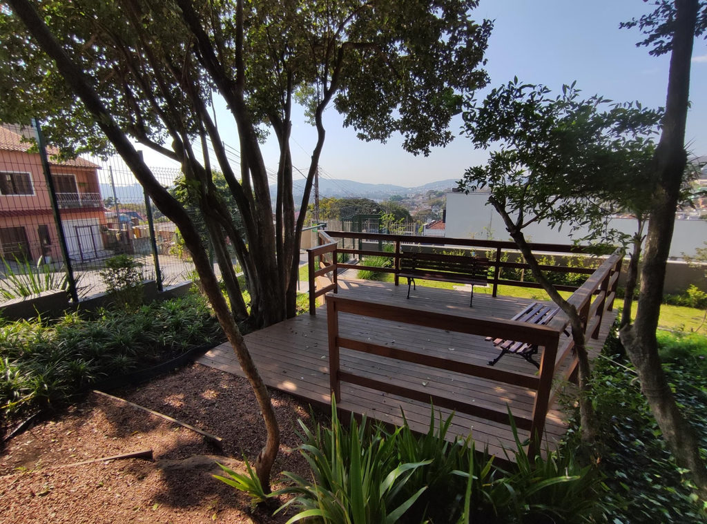 Apartamento para venda no bairro Santo Antônio em Porto Alegre