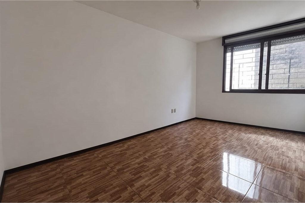 Apartamento para venda no bairro Vila Jardim em Porto Alegre