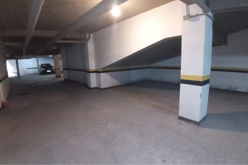 Sala para venda no bairro Petrópolis em Porto Alegre