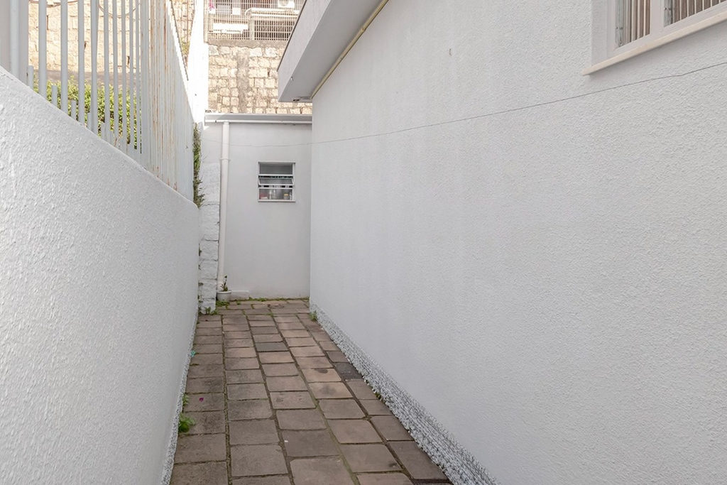 Casa para venda no bairro Três Figueiras em Porto Alegre