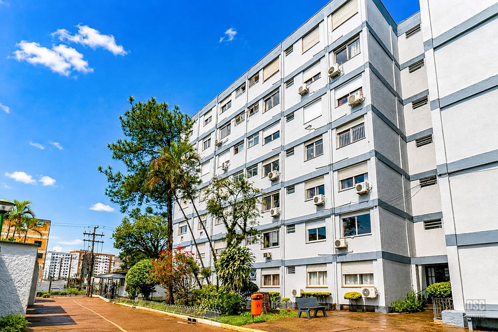 Apartamento para venda no bairro Partenon em Porto Alegre