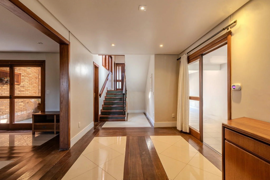 Casa para venda no bairro Jardim São Pedro em Porto Alegre