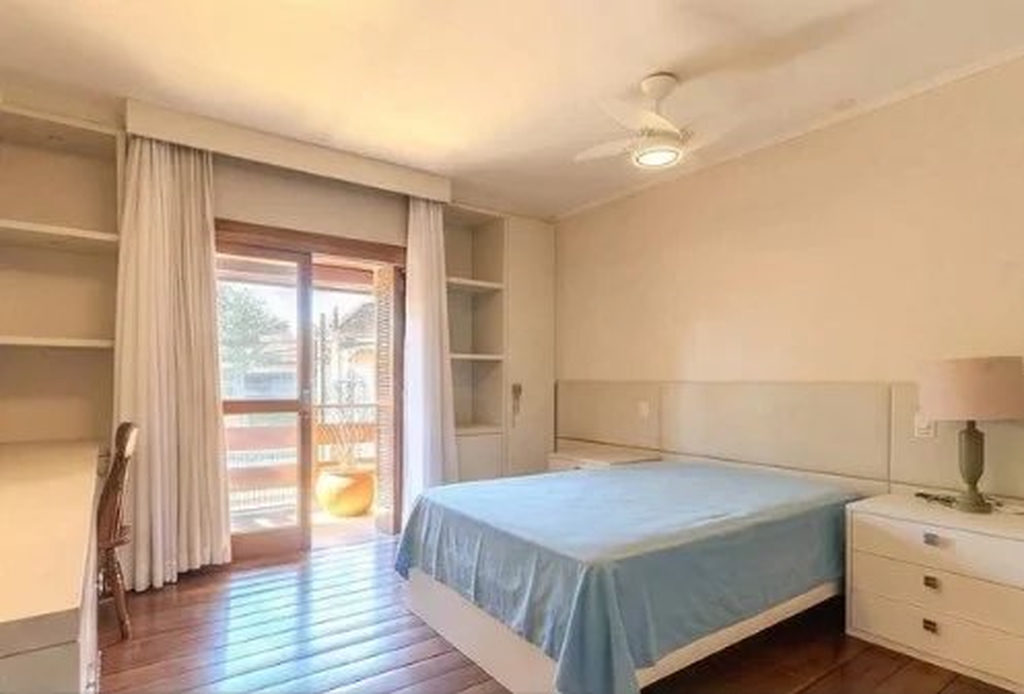 Casa para venda no bairro Jardim São Pedro em Porto Alegre