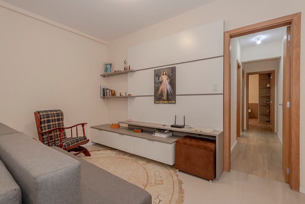 Apartamento para venda no bairro Chácara das Pedras em Porto Alegre